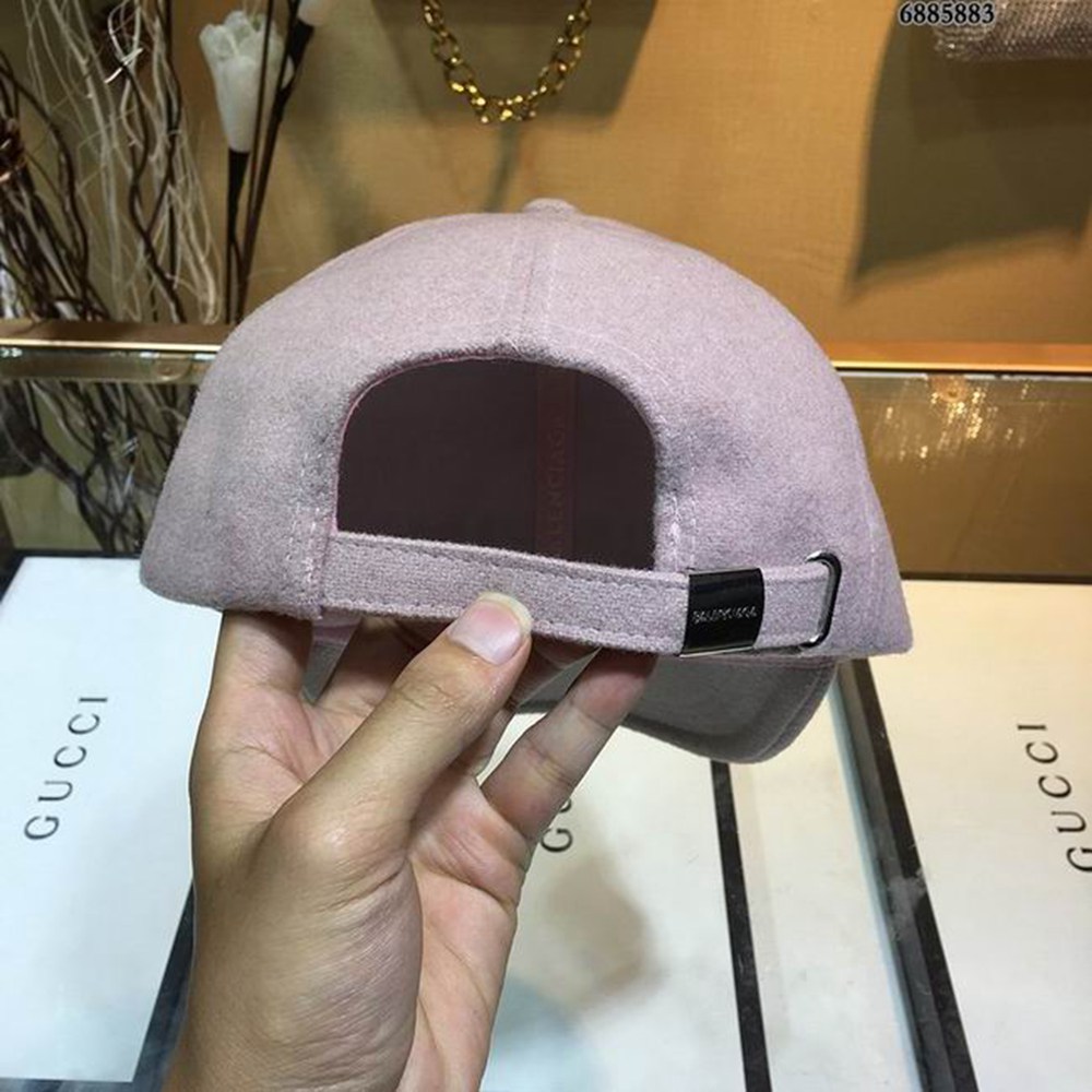 Ba*len*cia*ga hat